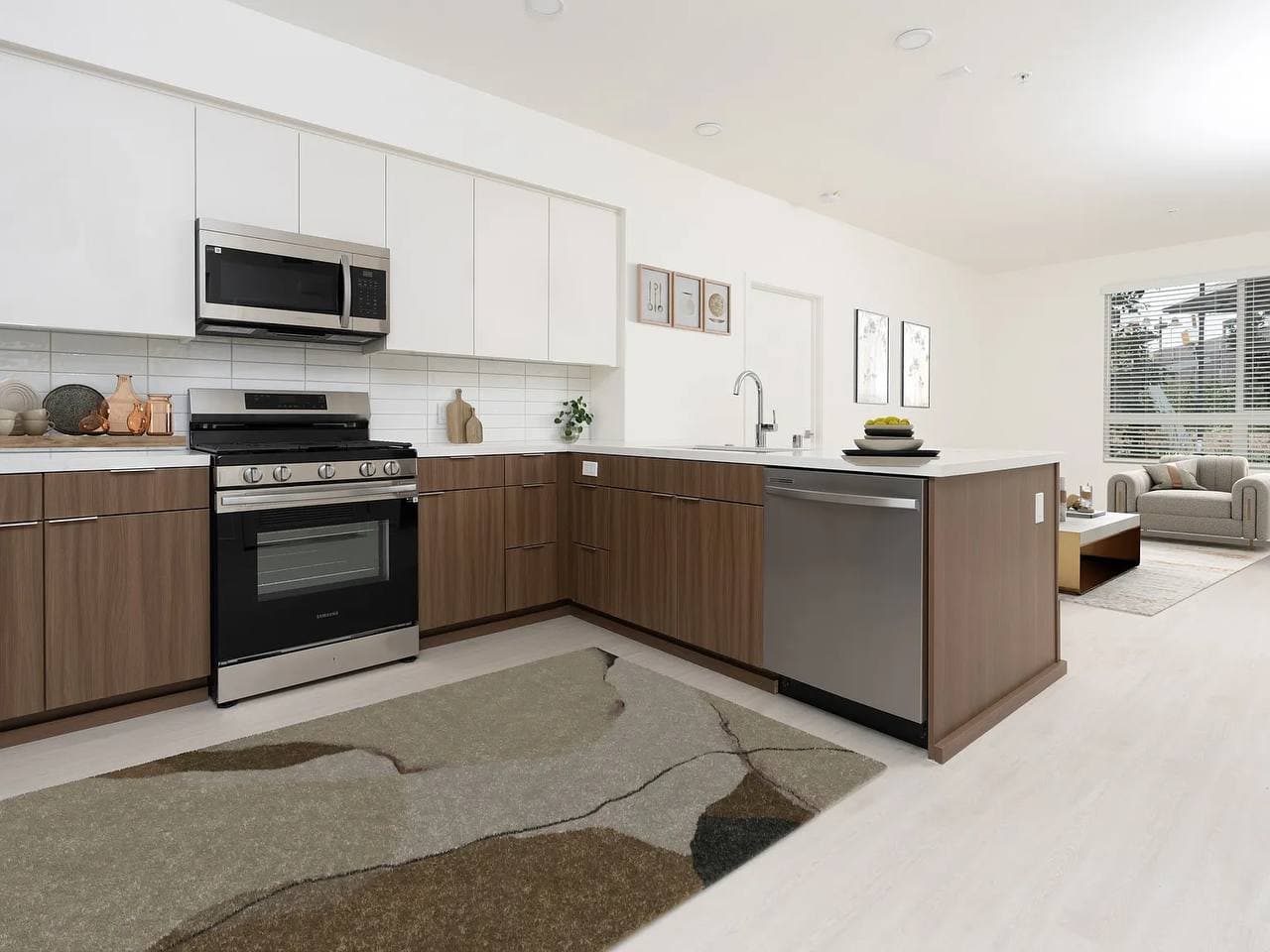 Manhattan Skyline Penthouse - Image 1